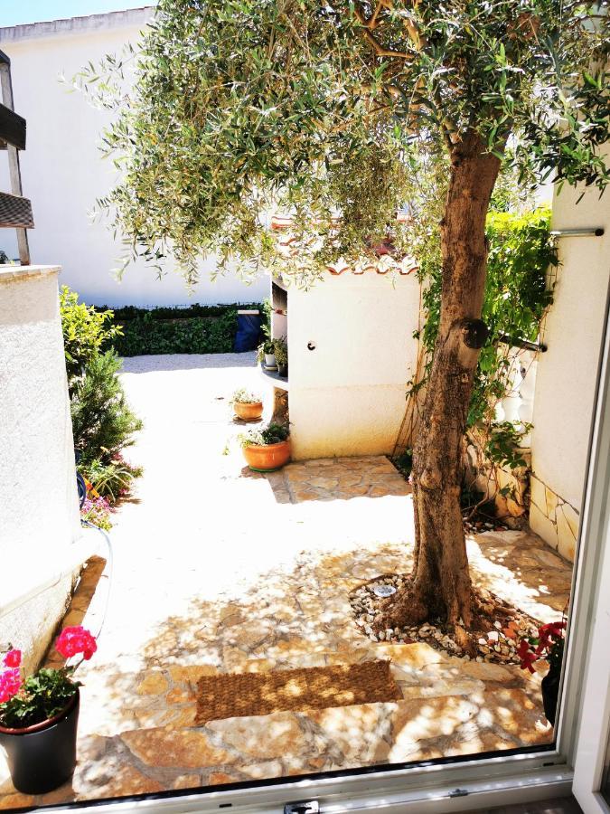 Apartment4Two - Studioapartment Vir Exterior foto